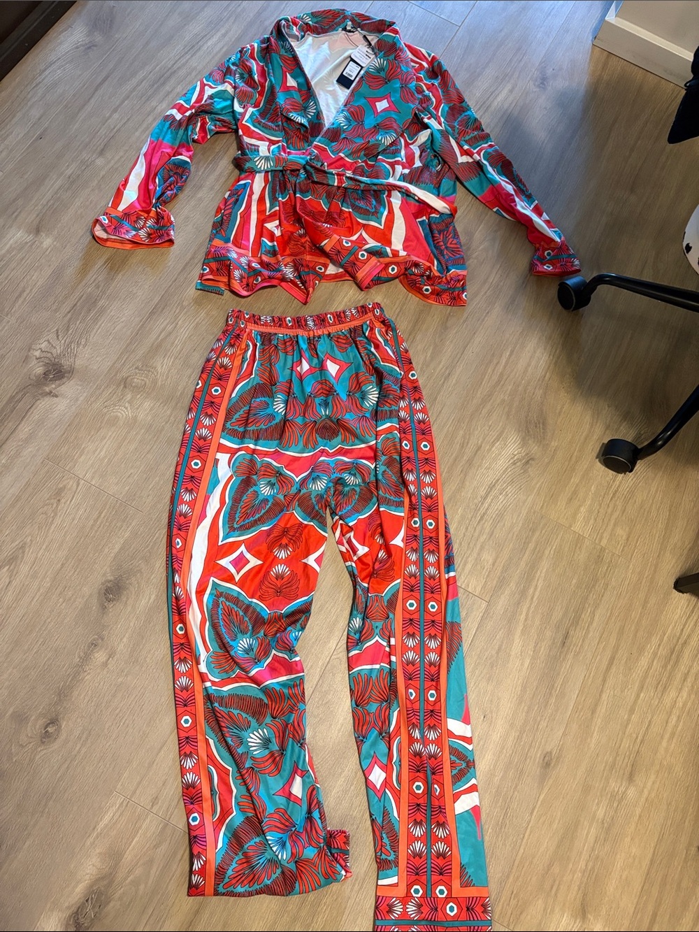 Printed Wrap Top & Wide-Leg Pants Set - Red Teal fashion nova sz small new